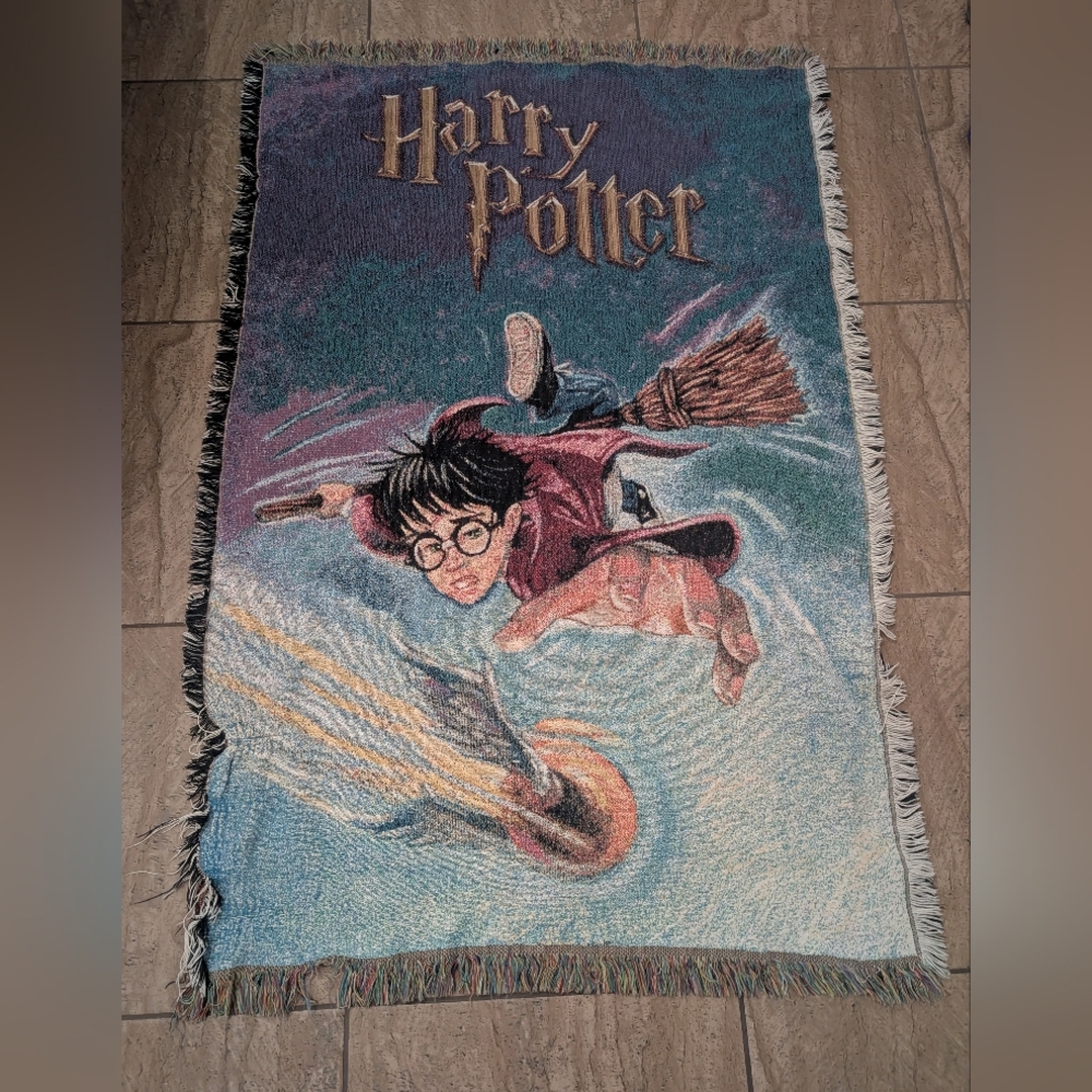 VTG 2000 Harry Potter Woven Tapestry Throw Blanket EUC Wand Magic Disney Gift